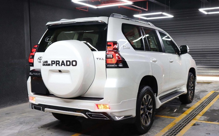 2023 Toyota Land Cruiser Prado TXL 7 seat